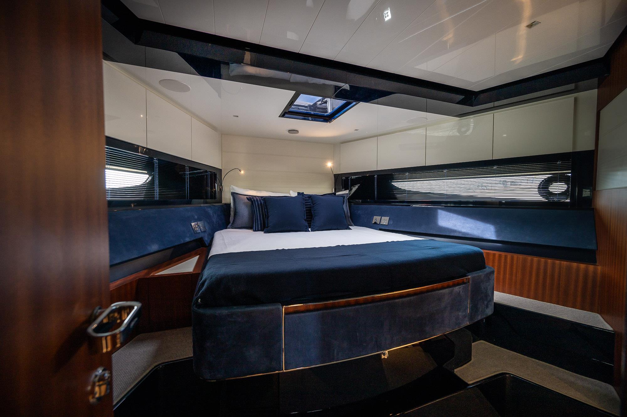 2019 RIVA 66' RIBELLE 